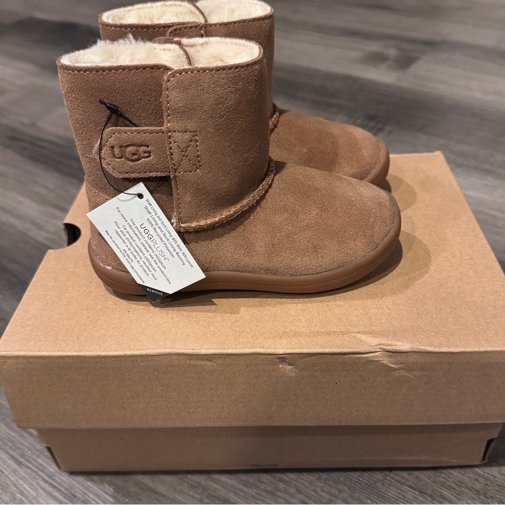UGG Keelan II Chestnut Toddler Boots Size 8T NWT NIB